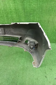 БАМПЕР НА TOYOTA ISIS ZNM10G