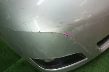 БАМПЕР НА TOYOTA ISIS ZNM10G