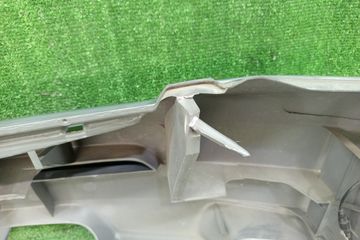 БАМПЕР НА MAZDA BONGO SK82V
