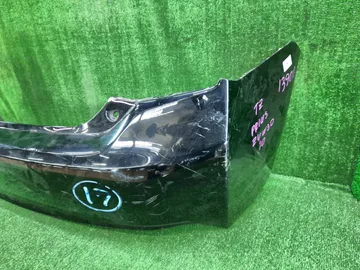 БАМПЕР НА TOYOTA PRIUS ZVW30