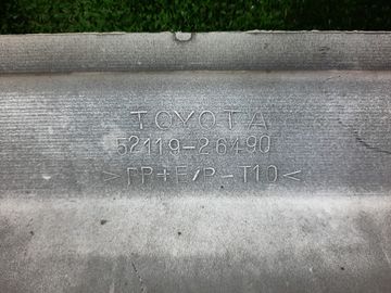 БАМПЕР НА TOYOTA HIACE TRH214