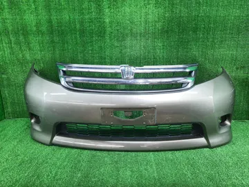 БАМПЕР НА TOYOTA ISIS ZNM10G