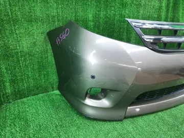 БАМПЕР НА TOYOTA ISIS ZNM10G