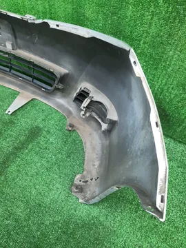 БАМПЕР НА TOYOTA ISIS ZNM10G