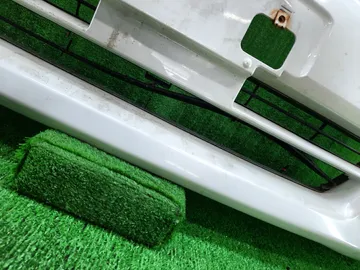БАМПЕР НА TOYOTA WISH ZNE10G