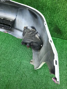 БАМПЕР НА TOYOTA WISH ZNE10G