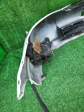 БАМПЕР НА TOYOTA WISH ZNE10G