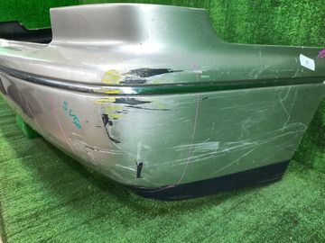 БАМПЕР НА TOYOTA VISTA SV50