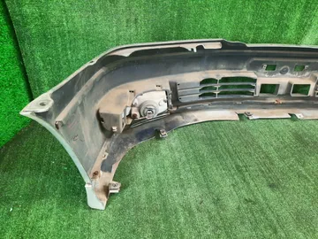 БАМПЕР НА TOYOTA VISTA SV50