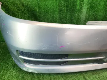 БАМПЕР НА NISSAN LIBERTY RM12