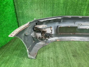 БАМПЕР НА MITSUBISHI CHARIOT GRANDIS N84W