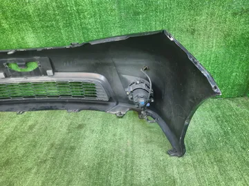 БАМПЕР НА TOYOTA ISIS ZGM10G