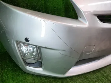 БАМПЕР НА TOYOTA PRIUS ZVW30