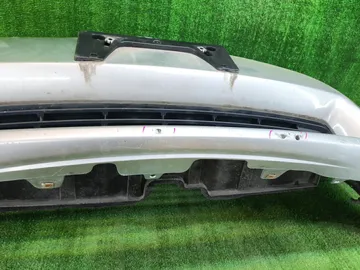 БАМПЕР НА TOYOTA PRIUS ZVW30