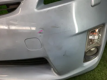 БАМПЕР НА TOYOTA PRIUS ZVW30