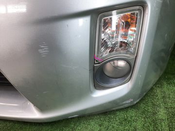 БАМПЕР НА TOYOTA PRIUS ZVW30