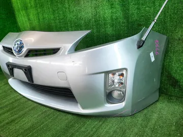 БАМПЕР НА TOYOTA PRIUS ZVW30