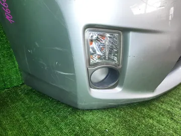 БАМПЕР НА TOYOTA PRIUS ZVW30