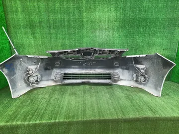 БАМПЕР НА TOYOTA PRIUS ZVW30