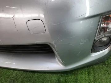 БАМПЕР НА TOYOTA PRIUS ZVW30