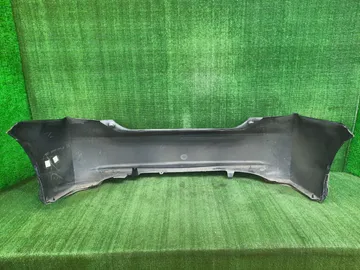 БАМПЕР НА TOYOTA PRIUS ZVW30