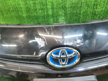 БАМПЕР НА TOYOTA PRIUS ZVW30