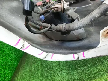 БАМПЕР НА TOYOTA PRIUS ZVW30