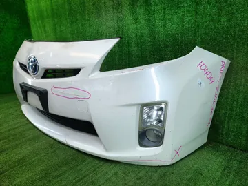 БАМПЕР НА TOYOTA PRIUS ZVW30