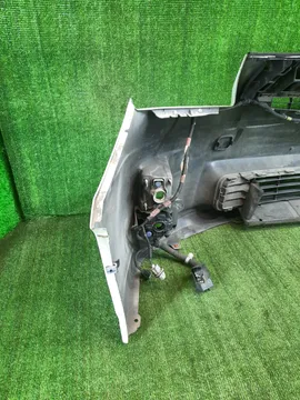 БАМПЕР НА TOYOTA PRIUS ZVW30