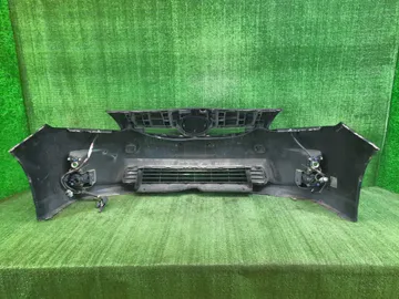 БАМПЕР НА TOYOTA PRIUS ZVW30