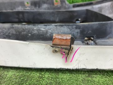 БАМПЕР НА NISSAN CUBE Z10