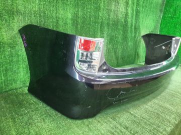 БАМПЕР НА TOYOTA ISIS ZGM10W