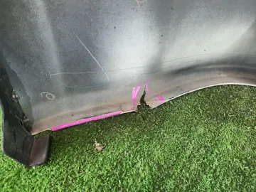 БАМПЕР НА NISSAN CUBE Z12