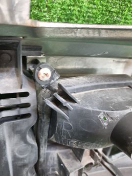 БАМПЕР НА NISSAN CUBE Z11