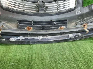 БАМПЕР НА NISSAN SKYLINE V36