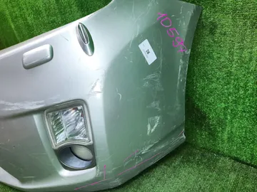 БАМПЕР НА TOYOTA PRIUS ZVW30