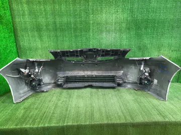 БАМПЕР НА TOYOTA PRIUS ZVW30
