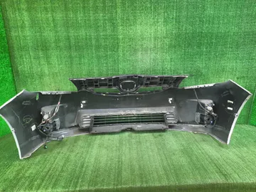 БАМПЕР НА TOYOTA PRIUS ZVW30