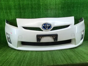 БАМПЕР НА TOYOTA PRIUS ZVW30
