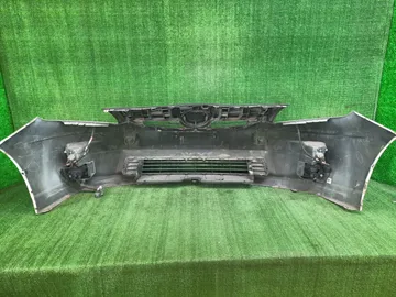 БАМПЕР НА TOYOTA PRIUS ZVW30