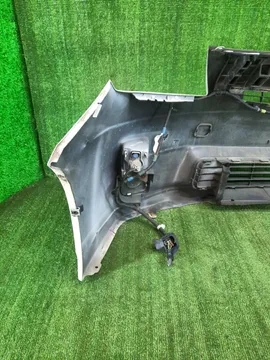 БАМПЕР НА TOYOTA PRIUS ZVW30