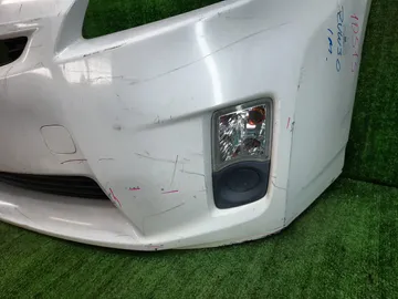 БАМПЕР НА TOYOTA PRIUS ZVW30