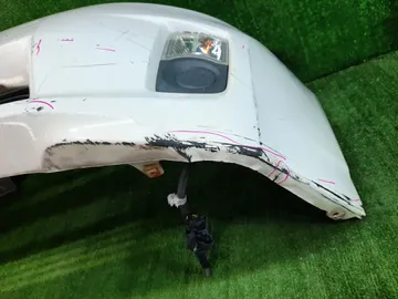 БАМПЕР НА TOYOTA PRIUS ZVW30