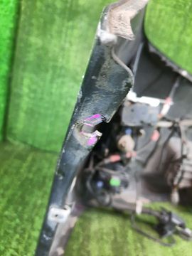 БАМПЕР НА TOYOTA PRIUS ZVW30