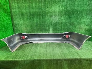 БАМПЕР НА HONDA STREAM RN1