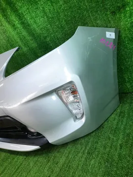 БАМПЕР НА TOYOTA PRIUS ZVW30