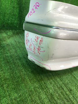 БАМПЕР НА TOYOTA MARK II GX100