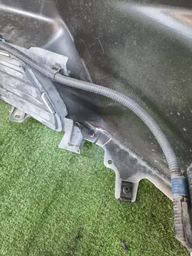 БАМПЕР НА TOYOTA SAI AZK10