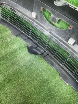 БАМПЕР НА TOYOTA ISIS ZNM10G