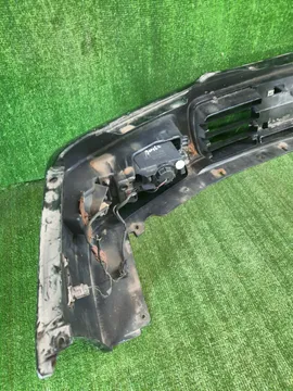 БАМПЕР НА NISSAN CEDRIC Y33